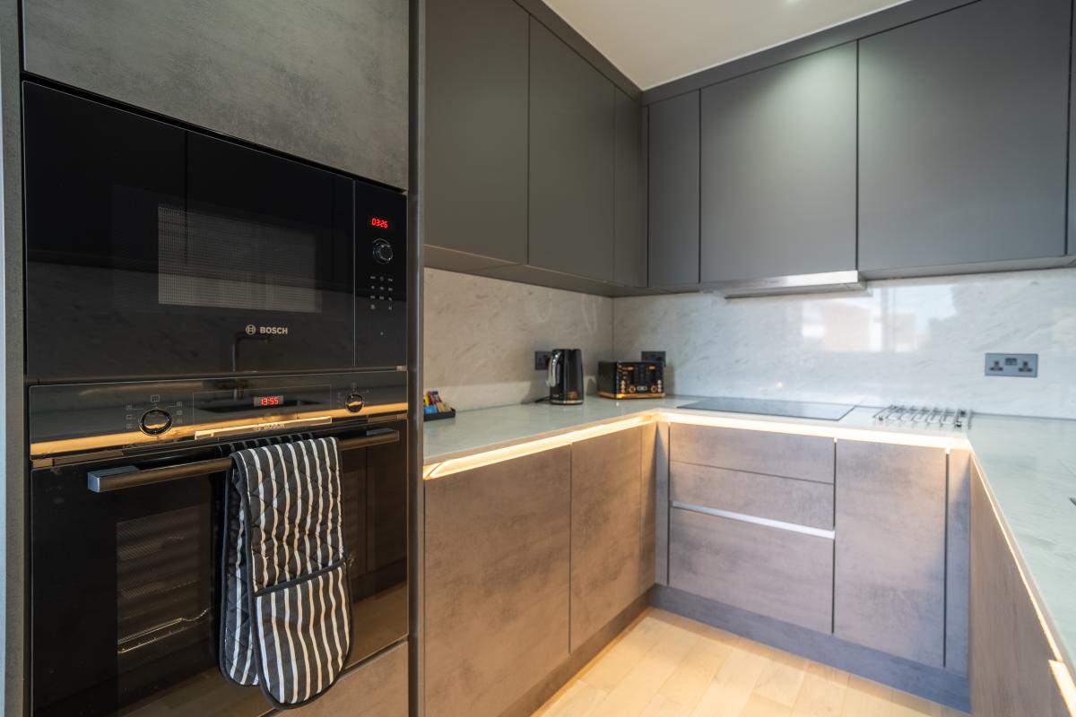 Two Bedrooms Luxuries Apartment, 57 Colts Village C — photo 12