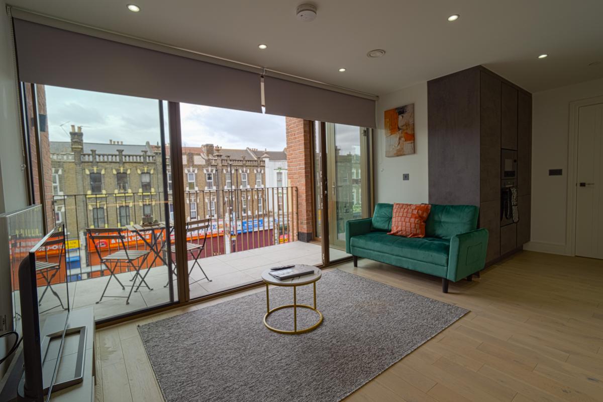 One Bedroom Luxuries Apartment,68 Colts Village C