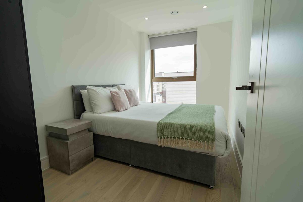 Two Bedrooms Luxuries Apartment, 69 Colts Village C — photo 2