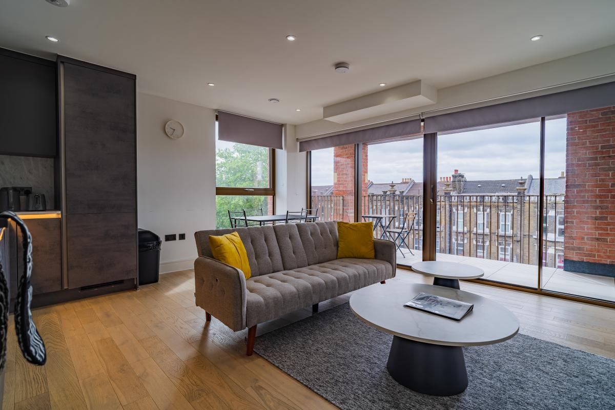Two Bedrooms Luxuries Apartment, 69 Colts Village C