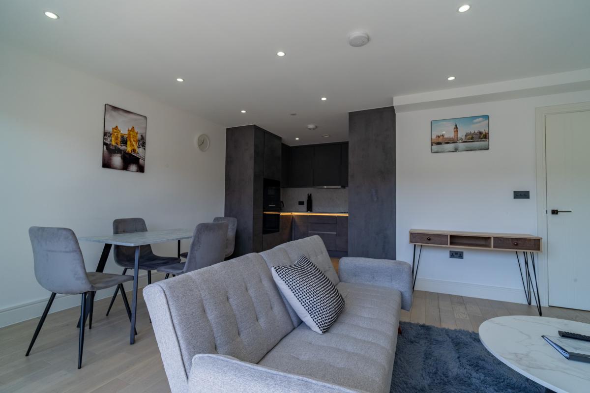Two Bedrooms Luxuries Apartment, 71 Colts Village C — photo 13