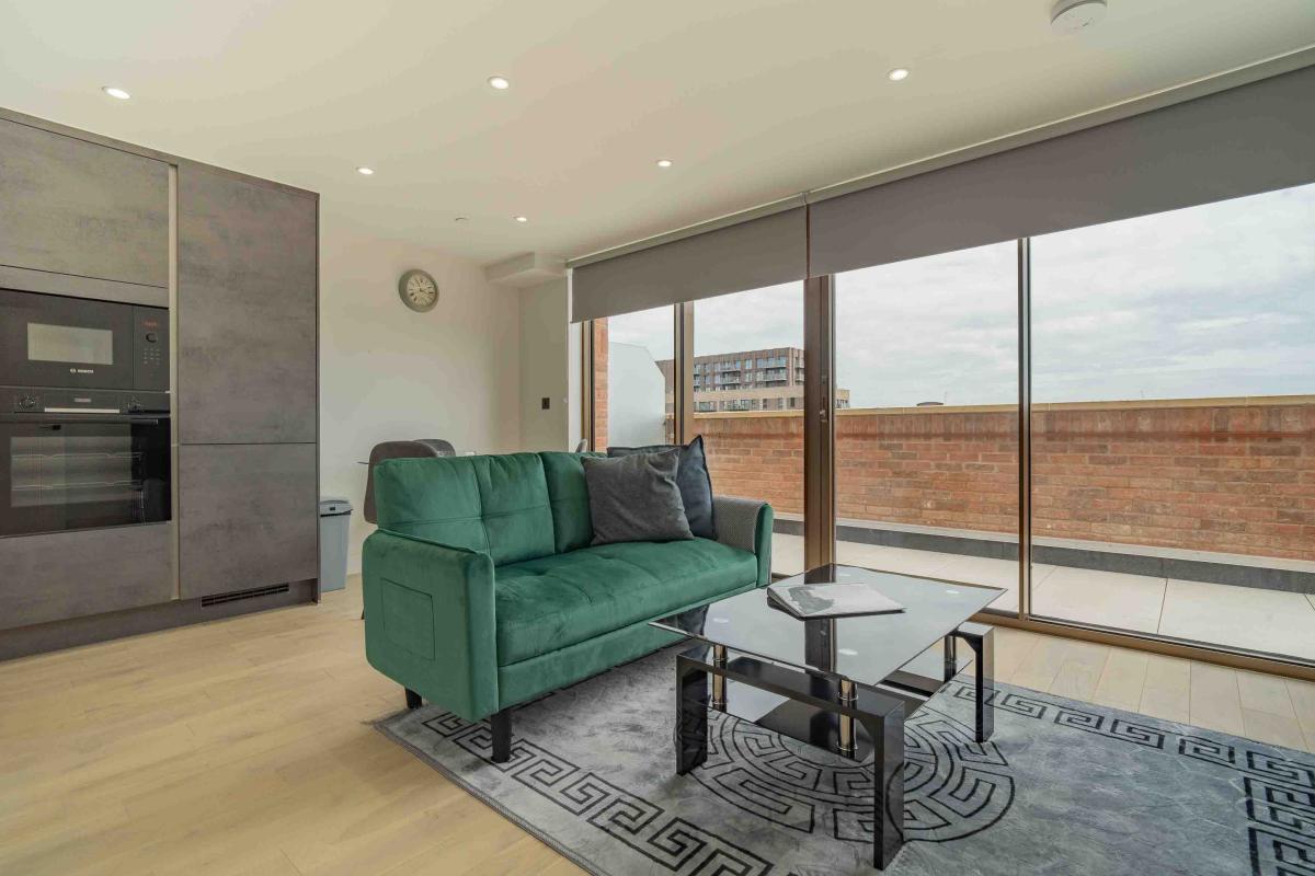 One Bedroom Luxuries Apartment, 77 Colts Village C