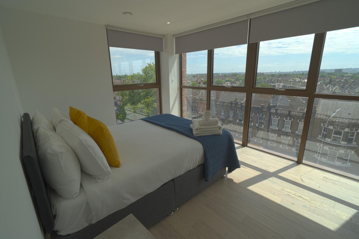 Penthouse ,Three Bedrooms Luxuries Apartment, 78 Colts Village C — photo 11