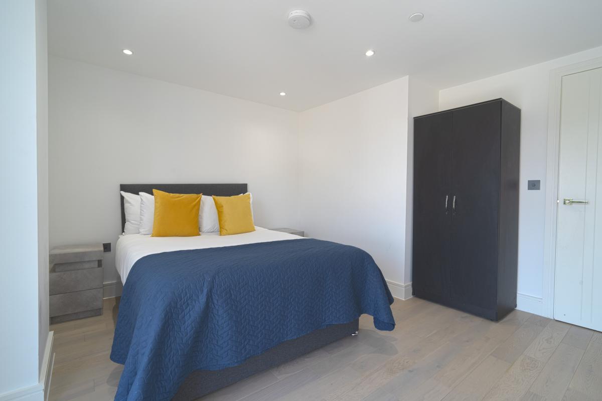 Penthouse ,Three Bedrooms Luxuries Apartment, 78 Colts Village C — photo 18