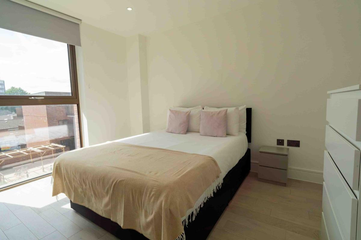 Three Bedrooms Luxuries Apartment, 81 Colts Village C