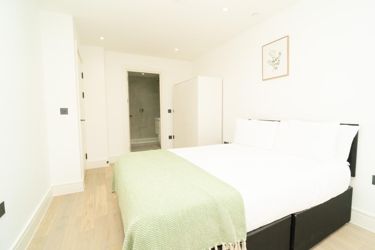 Two Bedrooms Luxuries Apartment, 59 Colts Village C — photo 16