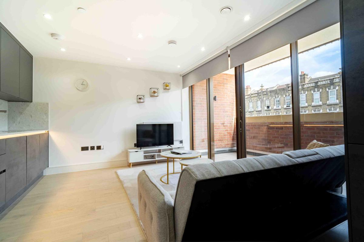 One Bedroom Luxuries Apartment,  60 Colts Village C