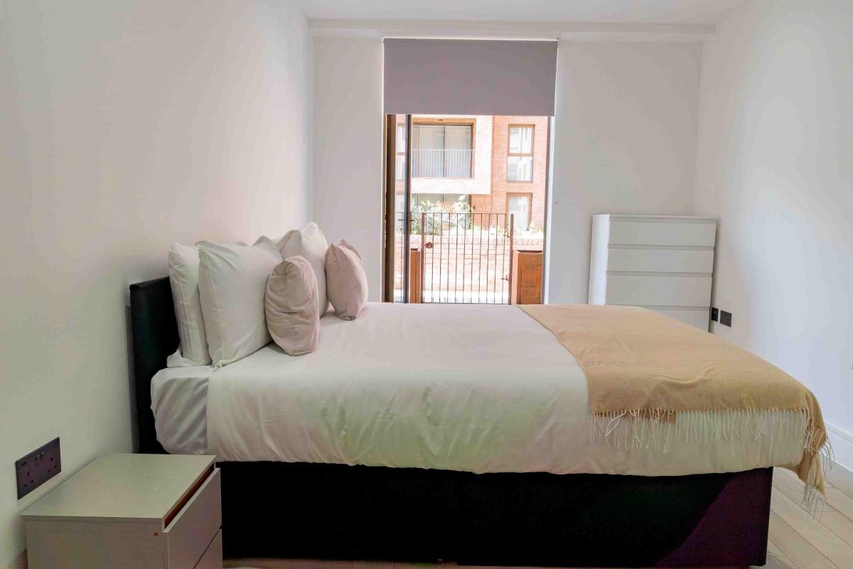 Two Bedrooms Luxuries Apartment,61 Colts Village C — photo 10