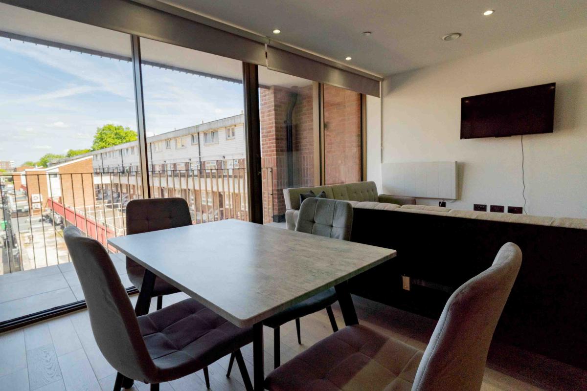 Three Bedrooms Luxuries Apartment, 62 Colts Village C
