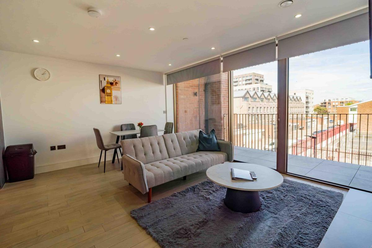 One Bedroom Luxuries Apartment, 63 Colts Village C