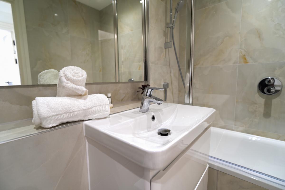 One Bedroom Luxuries Apartment, 65 Colts Village C — photo 10
